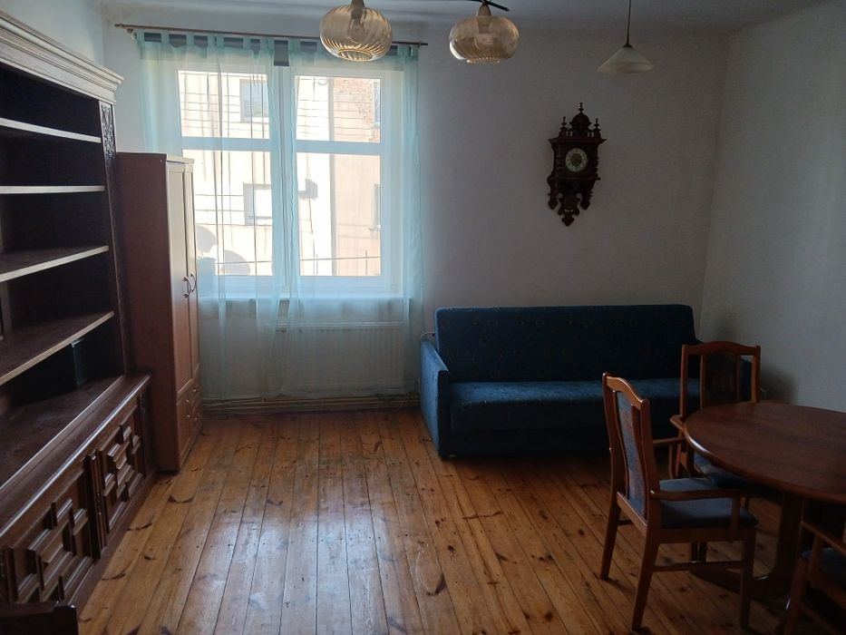 Przestronny klimatyczny pokój jednoosobowy do wynajęcia