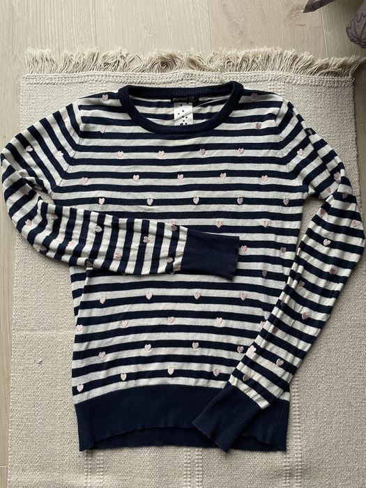 Sweterek w paski i serduszka atmosphere XS