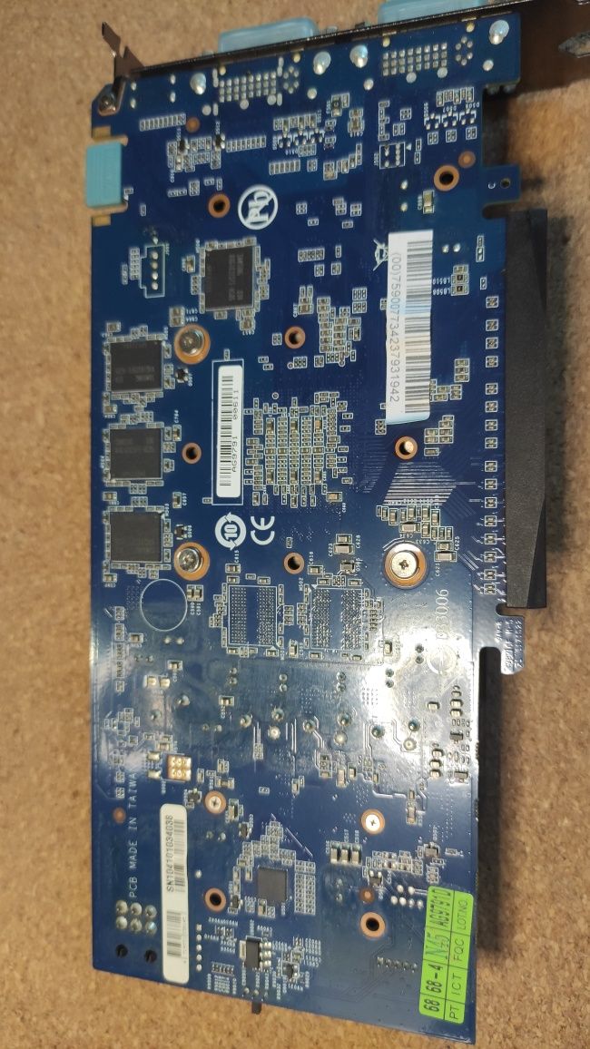 NVIDIA GeForce GTS450 1gb ram GDDR 5 Gigabyte Windforce Oc
