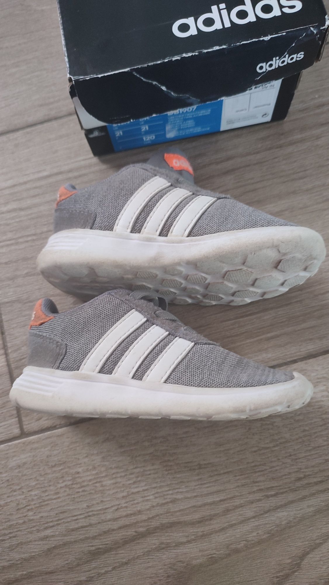 Adidaski Adidas szare r. 22