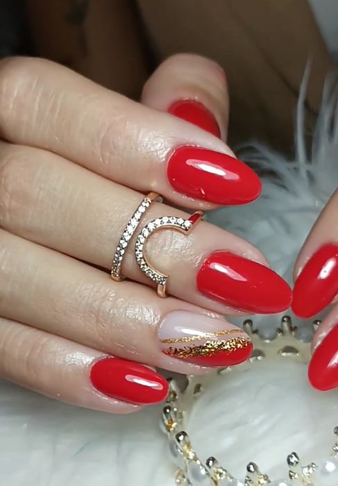 Freelancer em unhas de gel