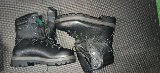 Nowe buty trzewiki wojskowe zimowe rozmiar 26 wzór 933/mon