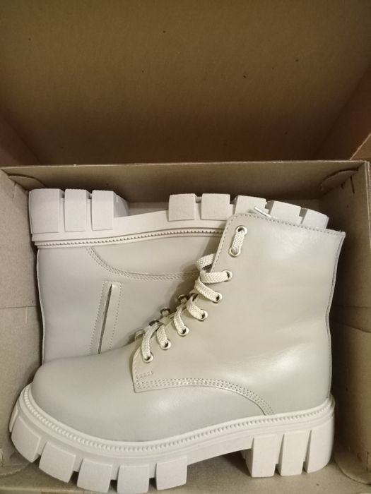 Ботинки женские зимнии