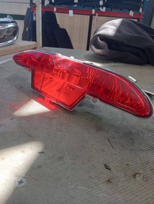 Farolim nevoeiro Peugeot 208 12 - / 9674308980