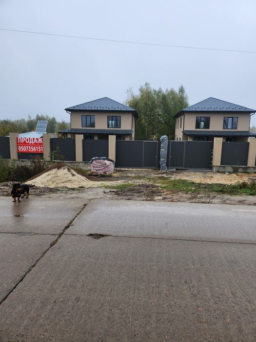 Приватний будинок в передмісті Києва