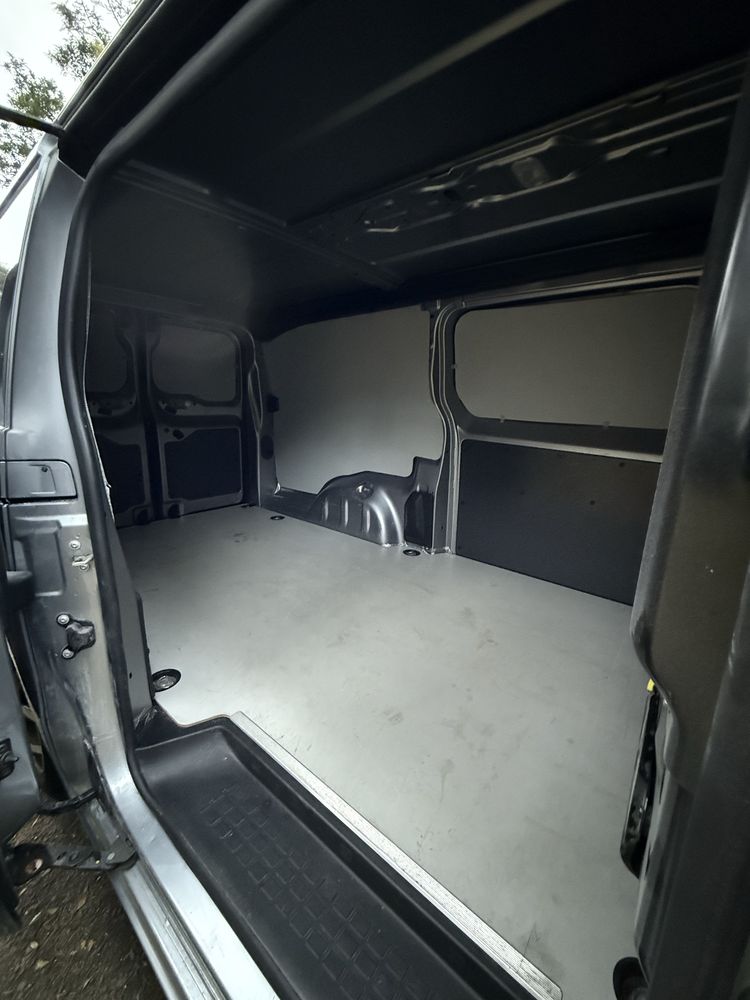 Opel Vivaro 2.0 com 147cv de ano 2022