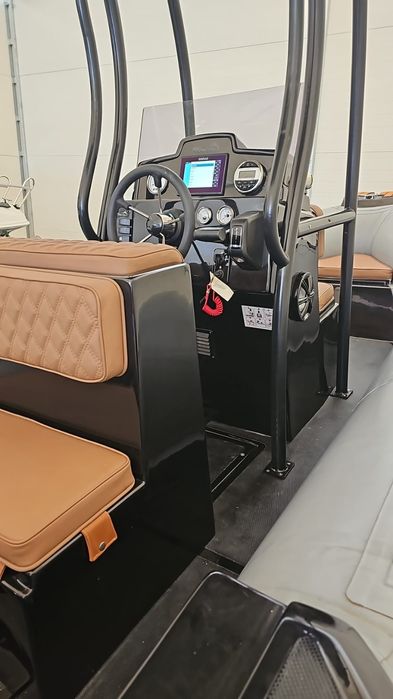 Łódz motorowa typu Rib Promarine 600 sport