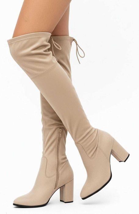 Beżowe Kozaki Muszkieterki Na słupku Za kolano Nowe