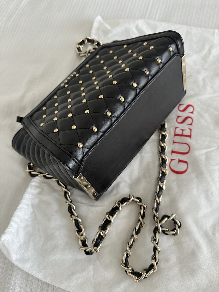 Mala a tiracolo preta GUESS (como nova)