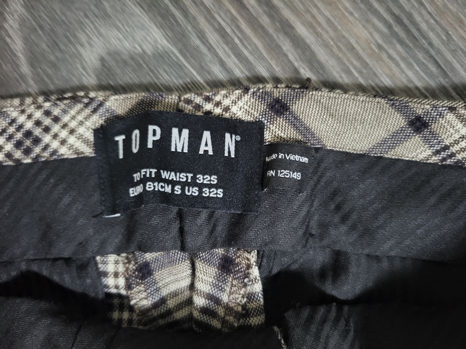 Стильні чоловічі  брюки в клітинку