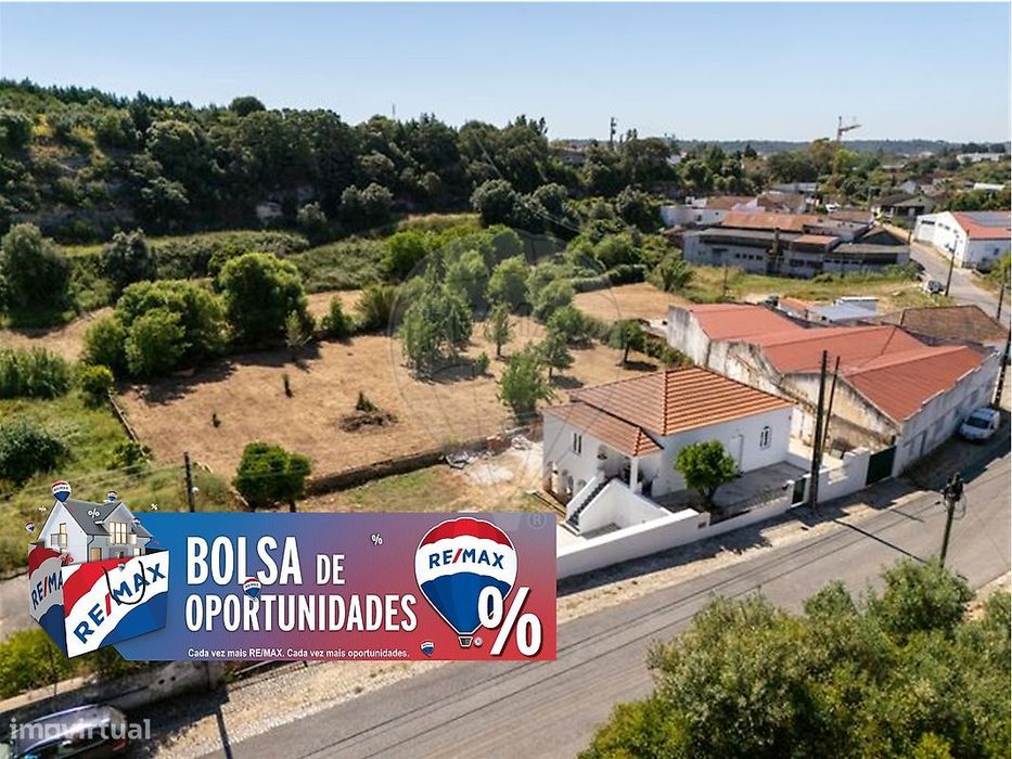 Moradia T4 para venda