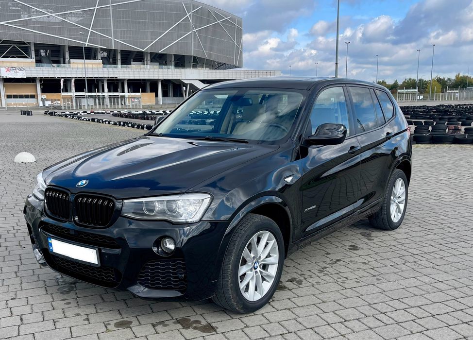 Автомрбіль BMW X5 F25