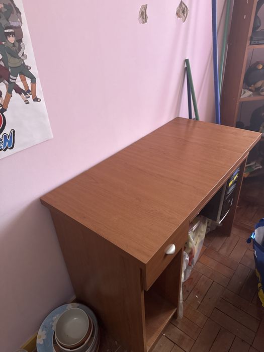 Secretaria como nova