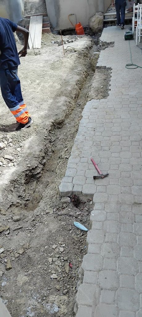 Faço todo o tipo de trabalhos de construção civil