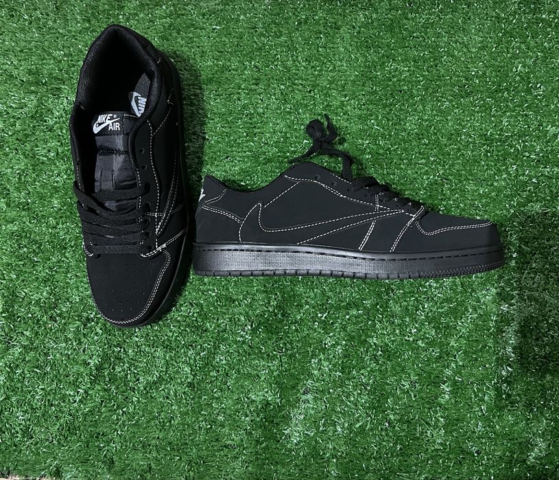 Jordan 1 Travis Scott