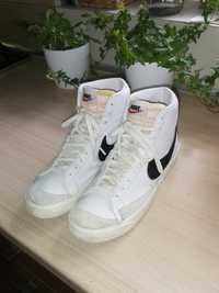 NIKE Trampki nike blazer mid r. 44