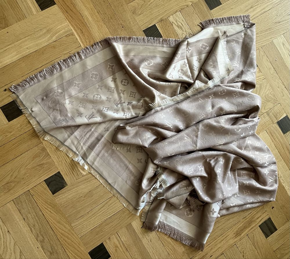 Louis Vuitton beżowa chusta 125x125 cm