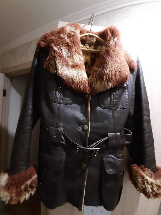 Продам женскую дубленку
