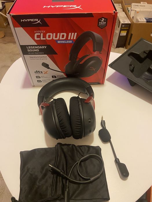 Słuchawki HYPERX Cloud III Wired Nauszne, Dźwięk przestrzenny Czarny