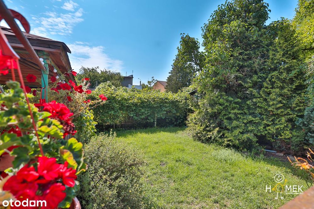 Duże Mieszkanie, Działka ROD i Garaż - Wszystko, Czego Potrzebujesz!