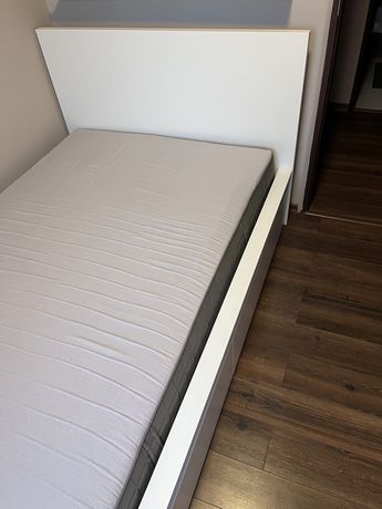 Łóżko Malm z materacem Hovag IKEA 120x200