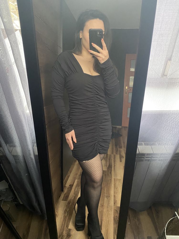 Sexy krótka mini sukienka bodycon obcisła modelująca dopasowana