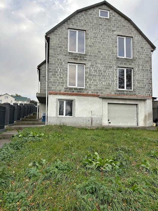 Продаж будинку у с. Гряда