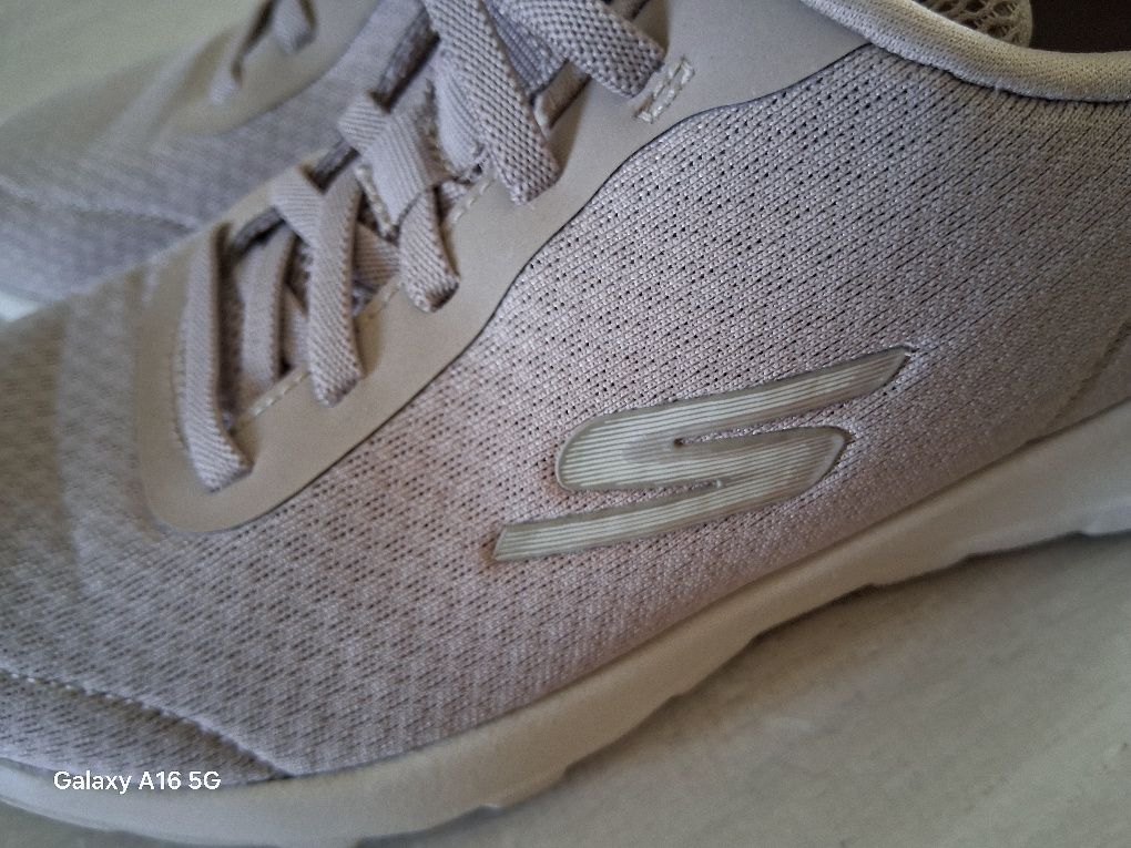 Adidasy skecher slip ins