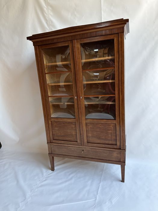 Komoda -witryna ……….