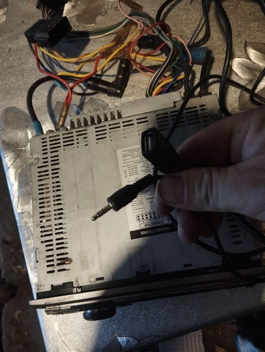 Автомагнітола Alpine