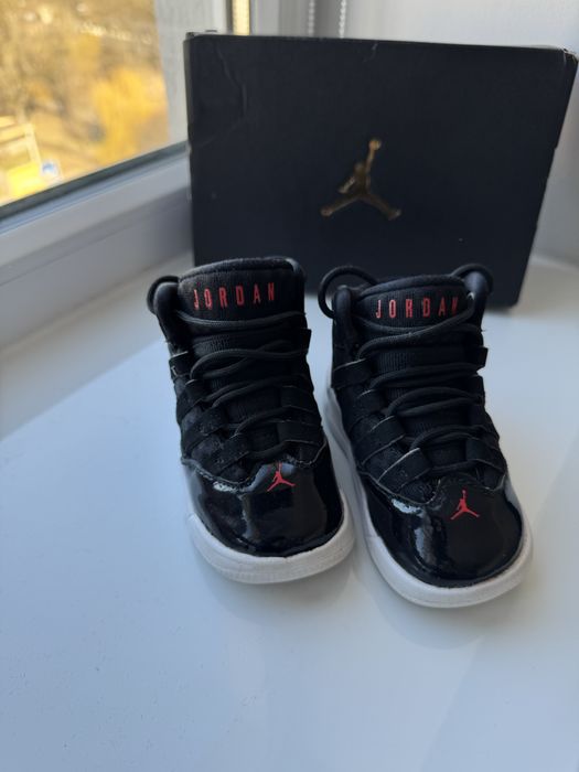 Оригінальні красовки Jordan 21 розмір