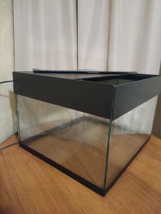 Аквариум б/у и все что на фото