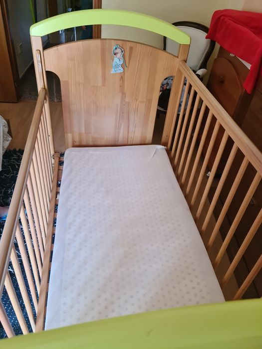 Cama de grades Trama