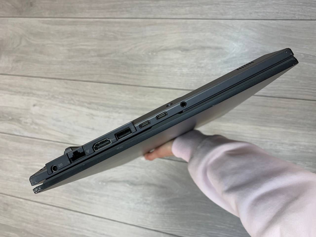 15,6 OLED Asus Vivobook Pro 15 RTX3050 6gb/ U7 155H/1tb/16gb/DDR5 5600