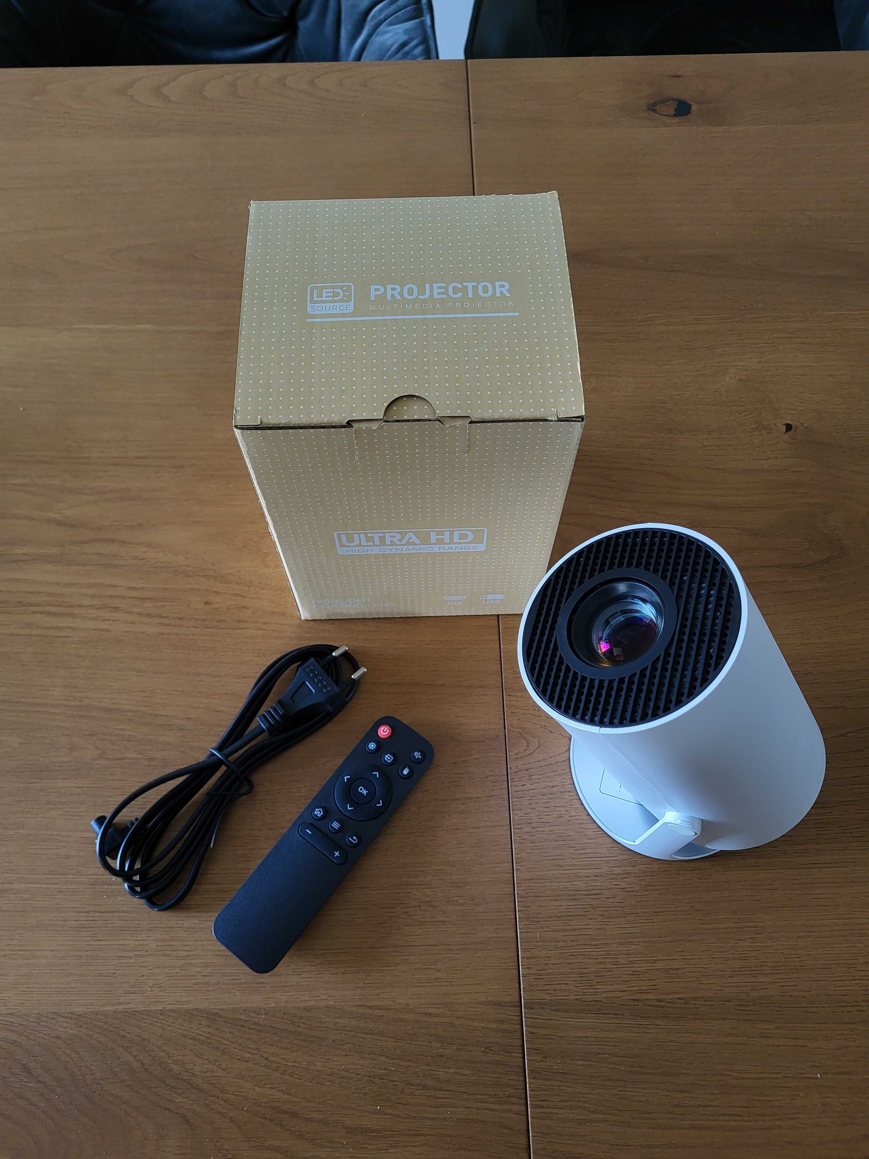 Projektor HY300 PRO OKAZJA! Android 11 – WiFi, Bluetooth, 4K