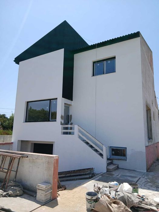 Serviços de renovação de imóveis.