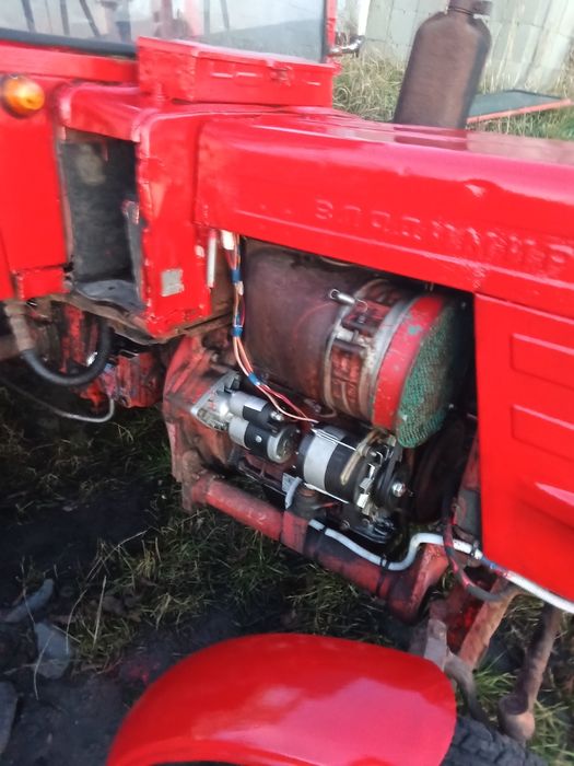 Продам трактор т-25,