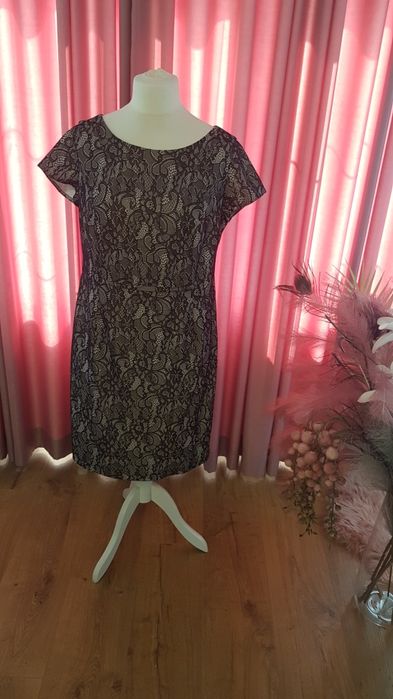 Sukienka czarna koronka 46 wesele