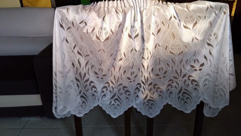 Firanka gotowa z taśmą szer 185 cm wys. 172 cm