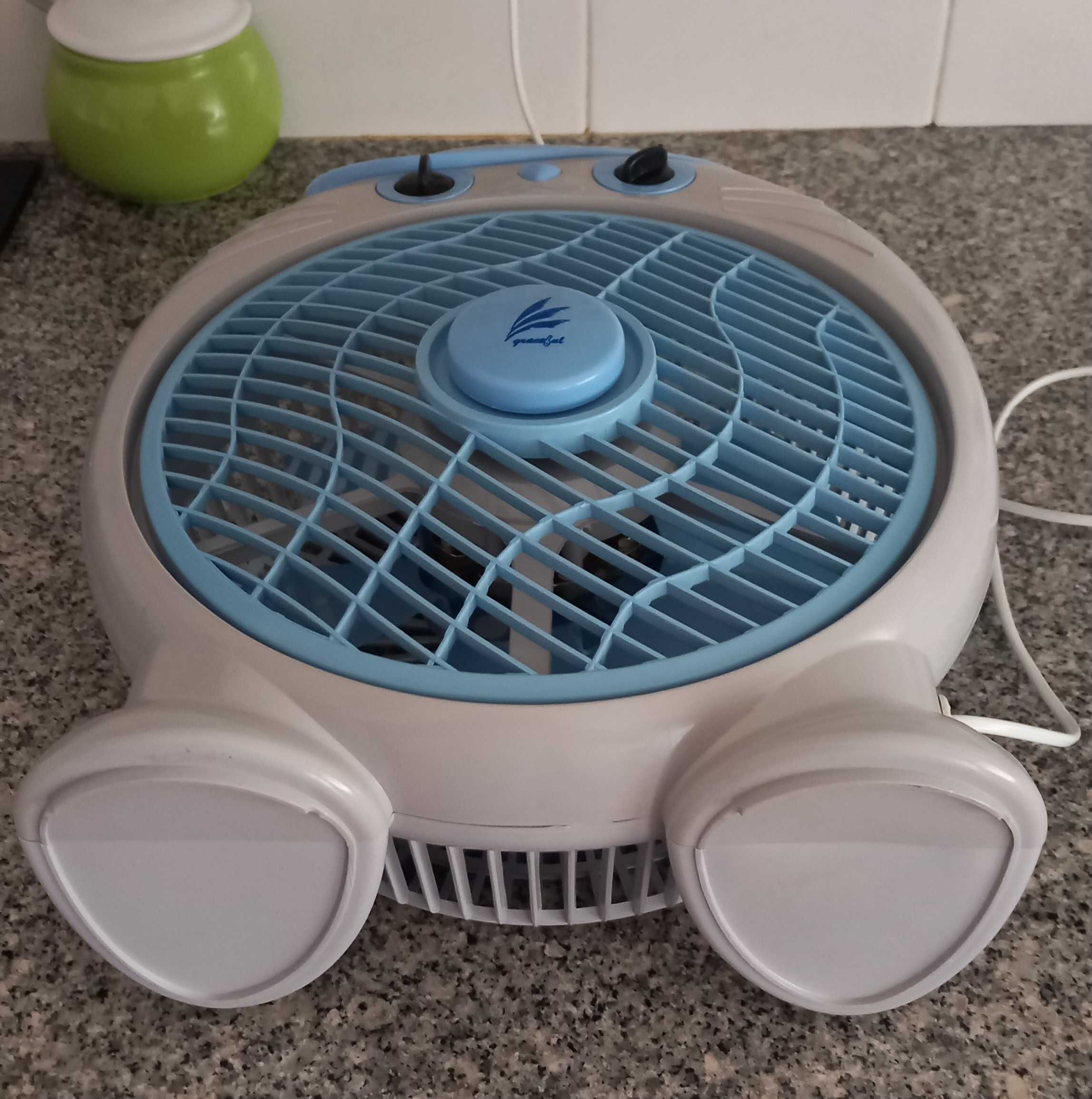 VENTOINHA,VENTILADOR NOVA e BONITA,Sem caixa.Para Quarto,Sala,Cozinha.