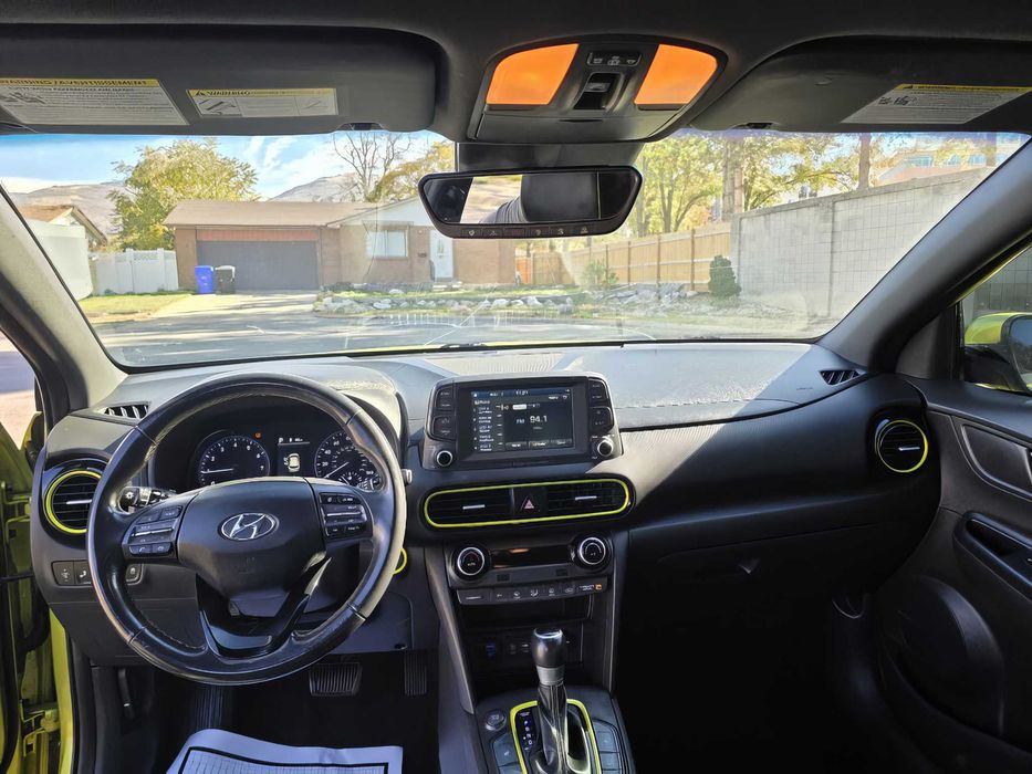 Hyundai Kona      2020