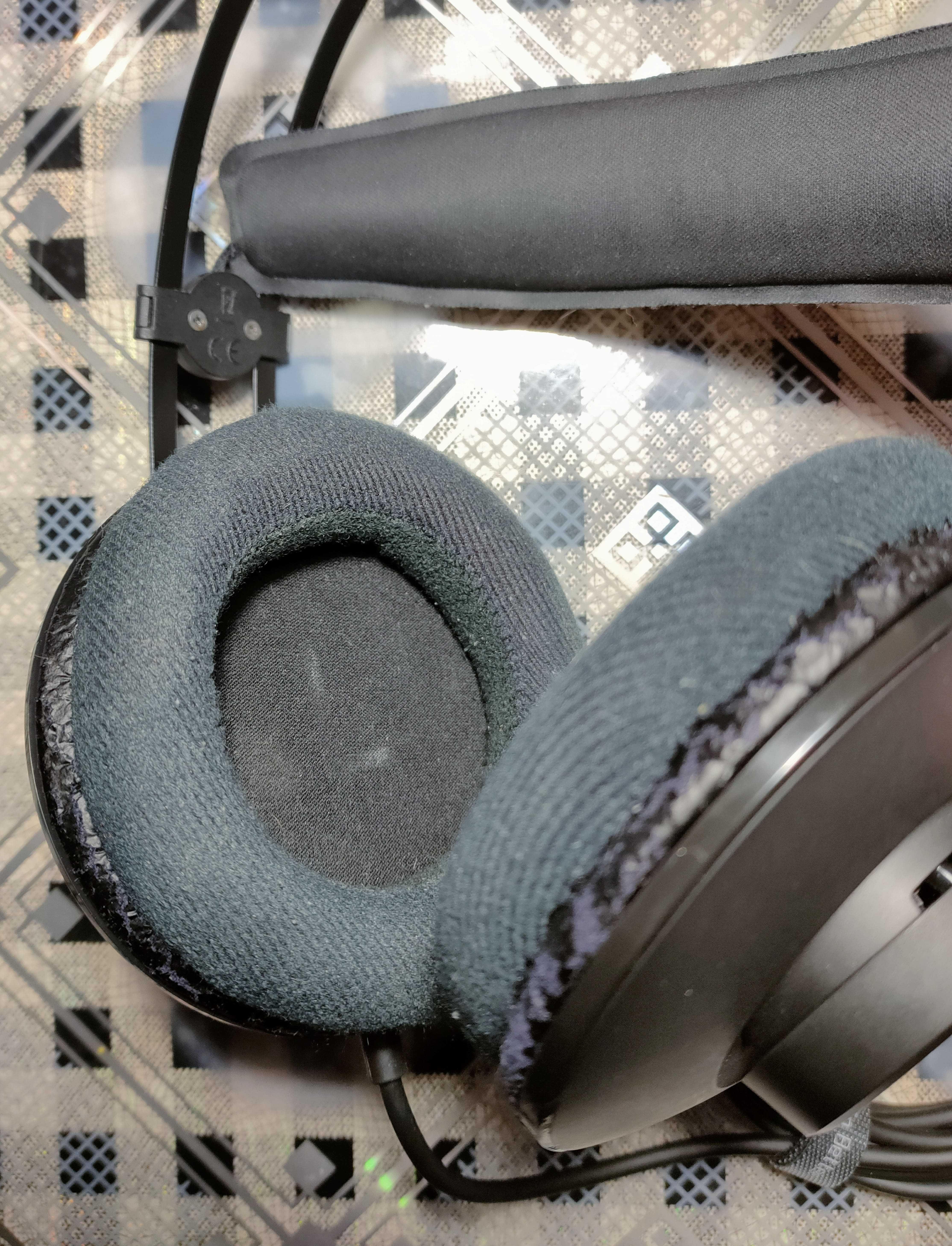 Навушники AKG K52