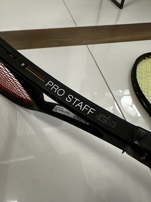 2 rakiety Wilson Pro Staff 97 UL v13 - nowe naciagi