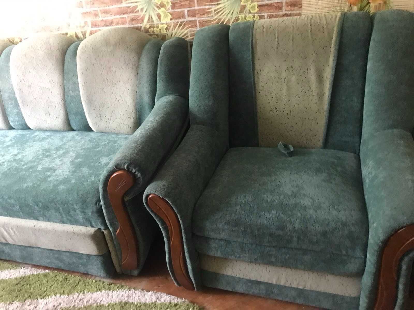 Продам кутовий диван та розкладне крісло