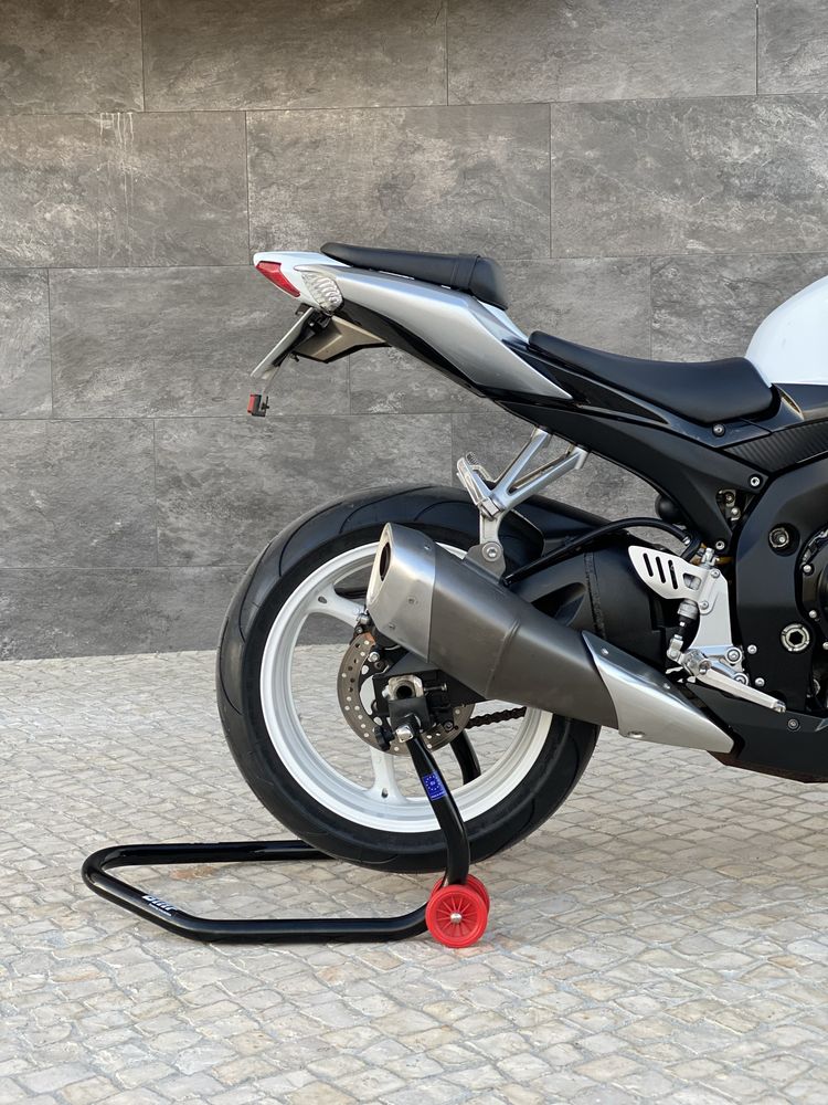 Suzuki Gsxr 600 K8 (Financiamento)