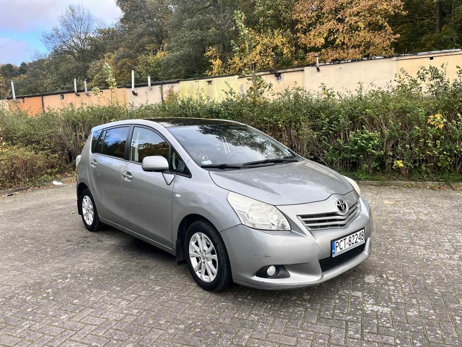 Toyota Verso 2011