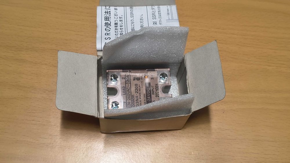 Przekaźnik półprzewodnikowy Omron G3NA-220B