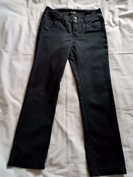 Джинсы женские чёрные,и светлые