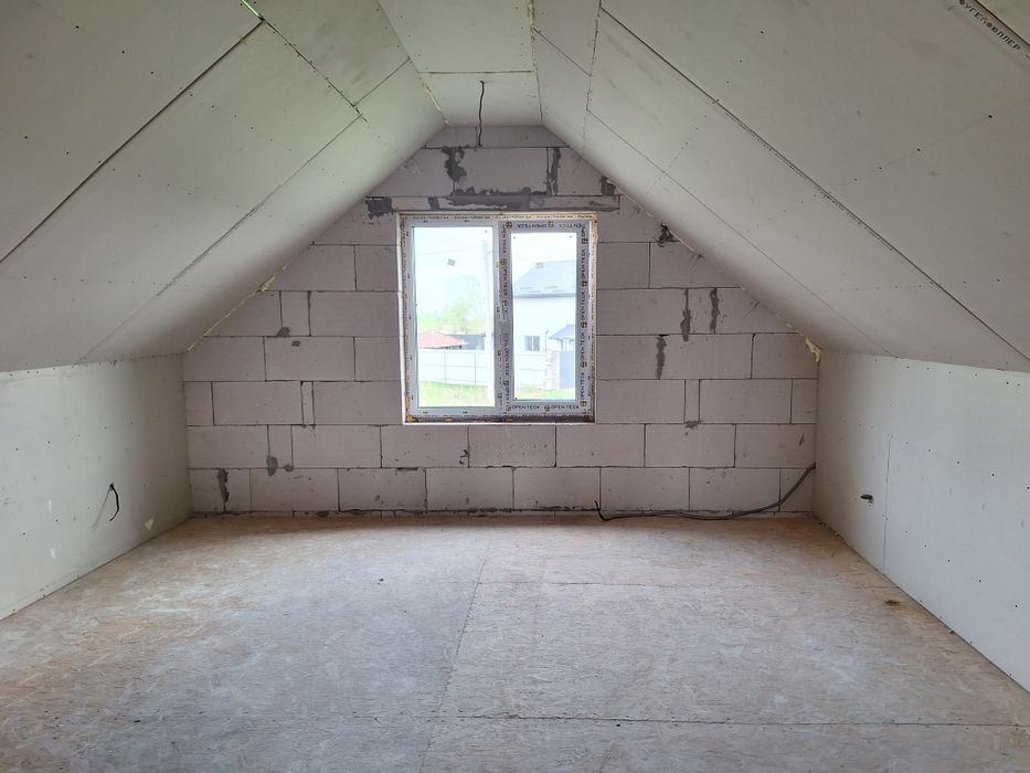 Будинок  + комунікації  +5 с Київський шлях 300 м