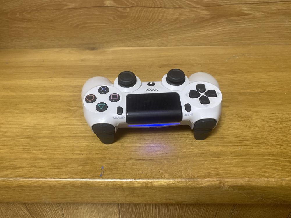 Продам Ps4 500gb Slim